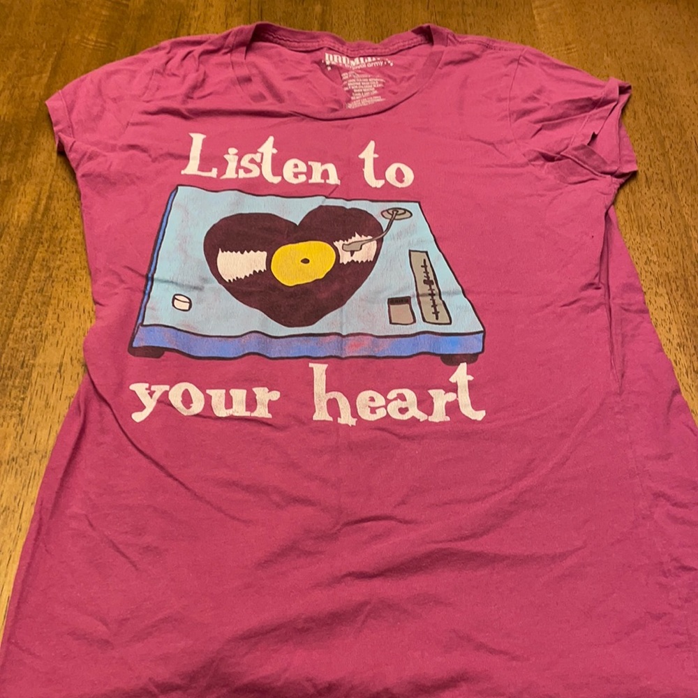 Kids Sleep Shirt. Decal Faded. XL.